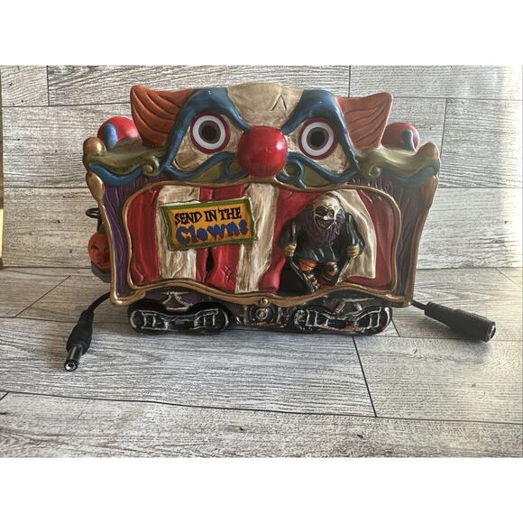 Department 56 Halloween Haunted Rails, Creepy Clown Car No Box - Picture 1 of 7
